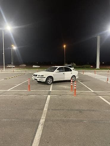 r19 diskler: Ağ rəngli sedan avtomobil - Kuzov: 4 qapılı sedan, ağ rəng - Salon — 3
