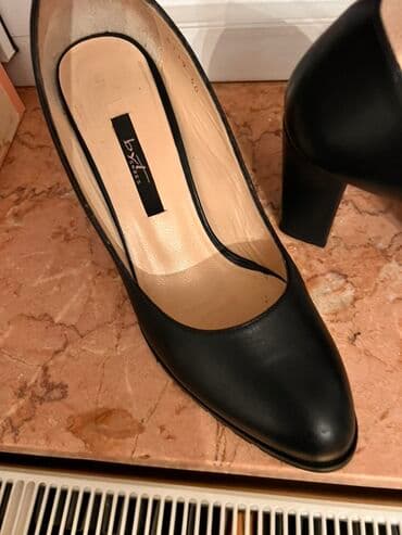 derihan ayakkabı: Qadın ayaqqabı dəsti razmer 40 1) Qara dəri klassik tuflilər - Marka — 2