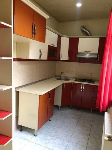 masazırda kiraye ev: Kiraye verilir oddelni heyet evi Masazirda rahat markete yaxin 3 otaq — 3