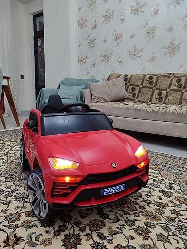 masin oyun: Uşaqlar üçün elektrikli minik maşını – qırmızı rəngdə sport SUV — 8