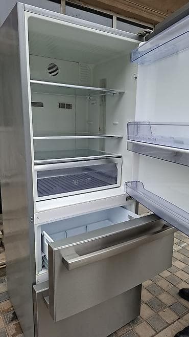 4 qapılı Beko Soyuducu Satılır, rəng - Gümüşü, Dispenserli — 2