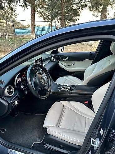 mersedes siqnali: Mercedes-Benz C-Class: 2.4 l | 2016 il Sedan — 9