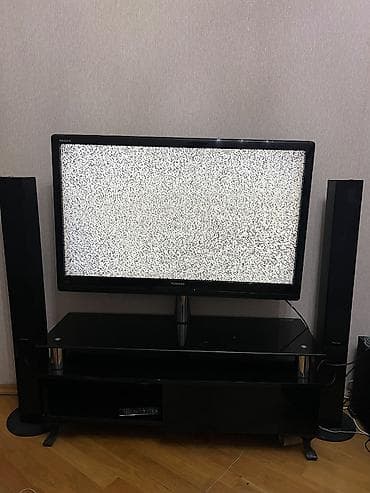 Televizor Toshiba işlək vəziyətdədir. Altlıqla birlikdə satılır — 2