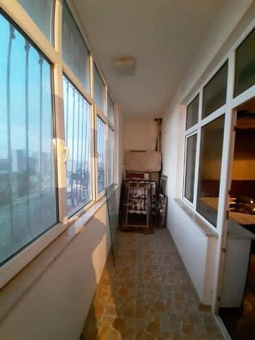 kirayə əcəmi: Memar Əcəmi metro stansiyası yaxınlığında, McDonald's-ın yanında — 2