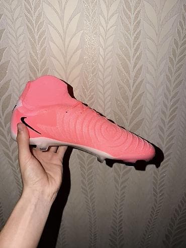 Nike futbol butsası – yüksək boğazlı, süni ot və təbii ot üçün dişli — 1