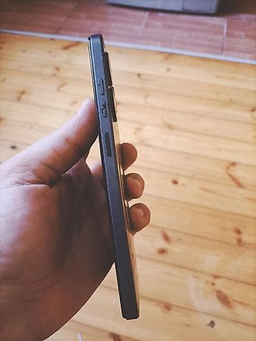 Tecno Spark 20C, 128 GB, rəng - Qara, Simsiz şarj — 2