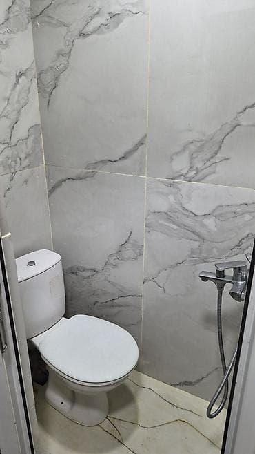 taxta evler: Iceri seher metrosuna 3 deqiqeliy mesafede tezebey hamaminin yaninda 1 — 6