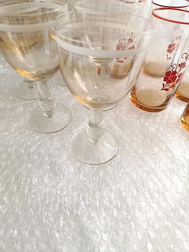 Qədəhlər, rəng - Ağ, Şüşə