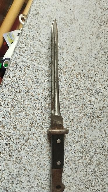 dekor güldan: Vintage süngü-bıçaq - Tip: Köhnə model süngü (bərk poladdan uzun, dar — 3