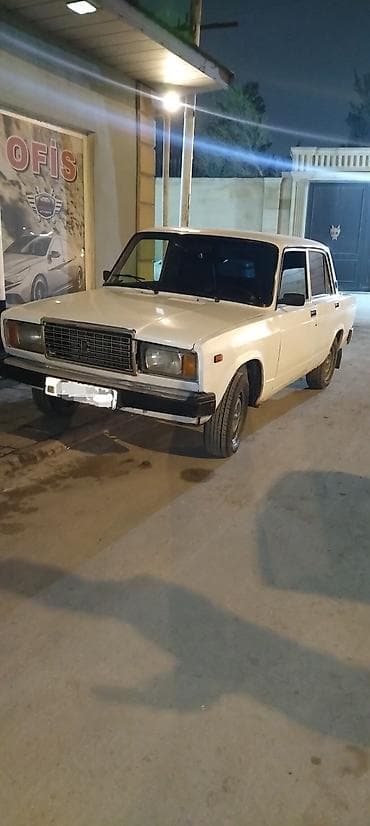 lada priora 2015: VAZ (LADA) 2107: 1.5 l | 1995 il Sedan — 2