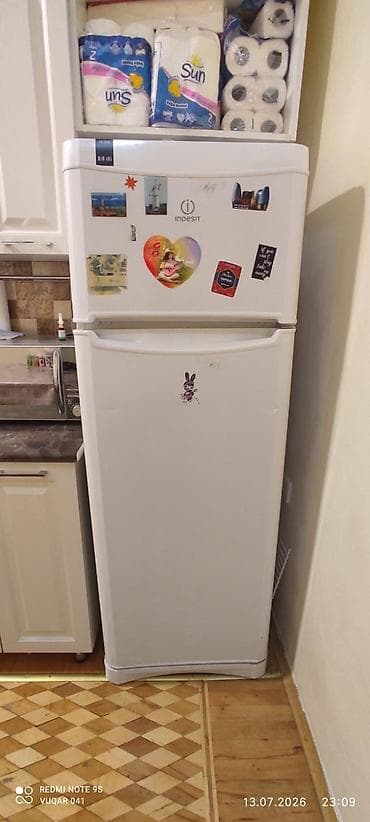 Elektronika: İki qapılı soyuducu – Indesit - Brend/model: Indesit (üstdə — 1