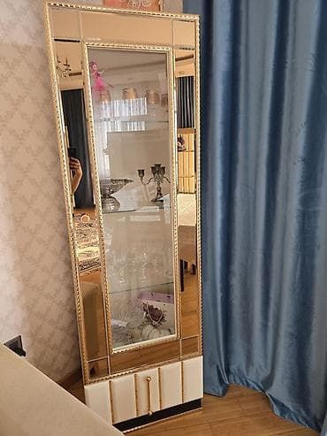 qonaq dest: Qonaq otağı üçün dəst mebel Tərkibi: - Geniş TV stendi və üst paneli — 6