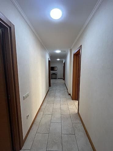 emircanda ev satisi: Şəhərin ən prestijli və rahat yaşayış komplekslərindən biri olan — 8
