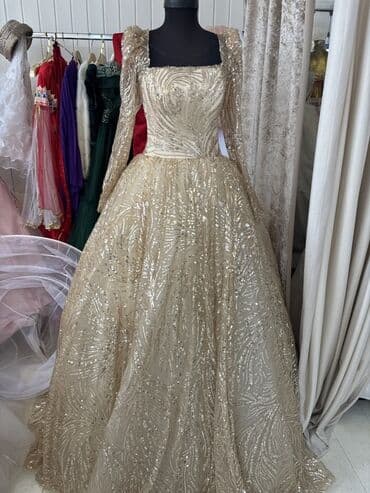 nisan ucun paltarlar: Gəlinlik kolleksiyası – zərif bal zalı silueti - Klassik A-line və — 3