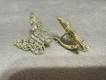 Личные вещи: Üzüklərin hər biri 5m Sep 7m Qolbaqlar 6m Sırğa 6m Aksesuarları — 6