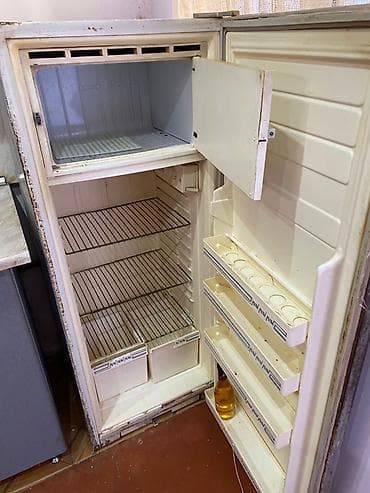 холодильник для машины: Məhsul: Qaz sobası və bir kameralı soyuducu komplekti Qaz sobası: - — 3