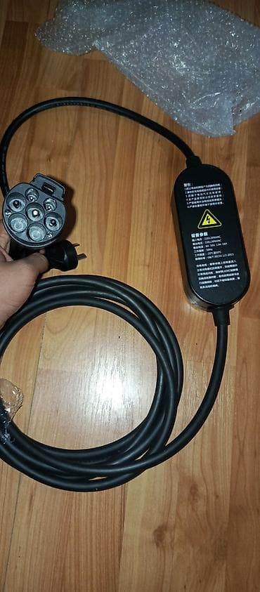 eus başlıq: EV şarj kabeli və portativ şarj cihazı (ICCB) - Giriş: 220–250 V AC — 2