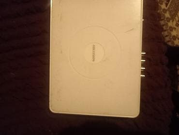 Hikvision DVR video qeydedici Əsas xüsusiyyətlər: - 8 kanal BNC Video