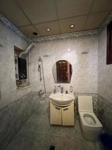 28 may kirayə evlər: Nəsimi rayonu,Amerika səfirliyinin arxasında 5 mərtəbəli binanın 5 ci — 10