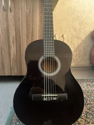 Klassik gitaralar: Klassik gitara, İşlənmiş, Ünvandan götürmə, Ödənişli çatdırılma, Rayonlara çatdırılma — 1