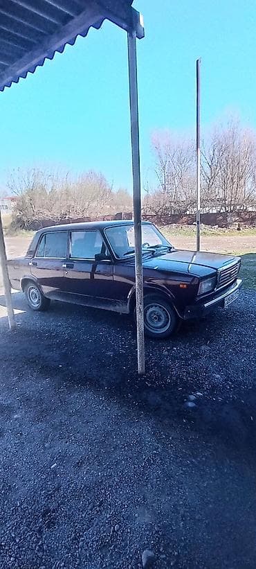 yeni il əl işləri: Kirayə verilən avtomobil – klassik VAZ 2107 (Lada) - Kuzov: sedan — 4