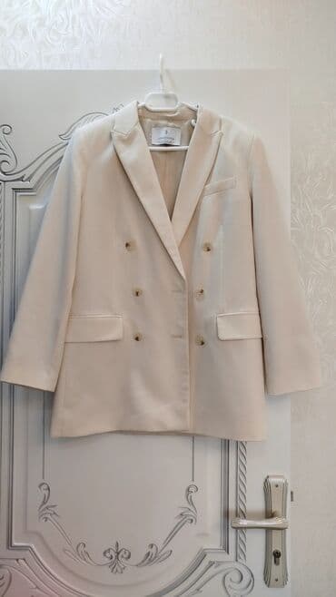 qadin pencekleri: Пиджак, Stradivarius, M — 1