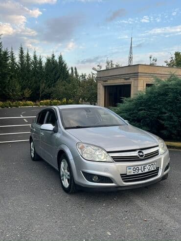 Opel Astra: 1.3 l | 2007 il 180000 km Hetçbek