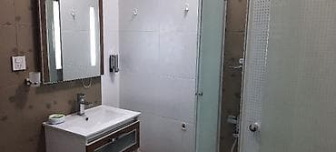 28 Mall və 28 m/s ətrafında mənzil - Ünvan/yer: şəhər mərkəzi, 28 — 8