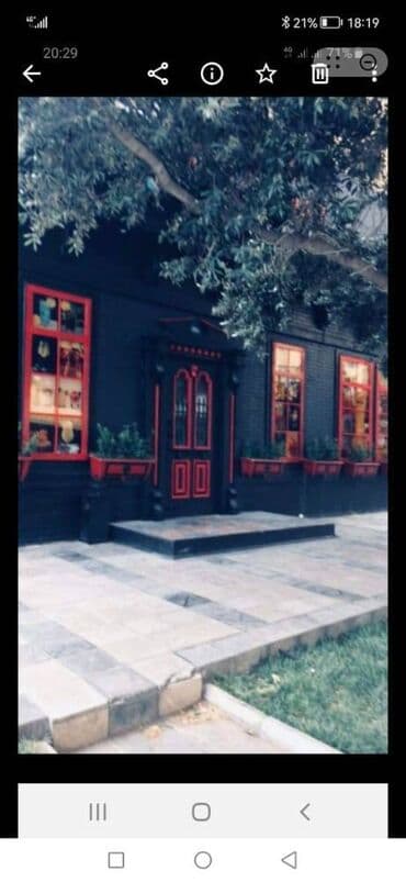 сдаю в аренду помещение: Nərimanov rayonu inqilabda yaxın yol kənarı 300 kv.m sahəsi olan — 10