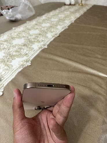IPhone 16 Pro, 128 ГБ, Desert Titanium, Гарантия, Беспроводная зарядка, Face ID — 4