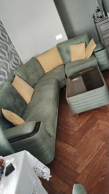 divan köhnə: Məhsul: Künc divan dəsti 2 ay istifadə olunub Yeni kimidir Bazalidir — 2