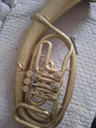 gitara akustik: Şaquli tenor/alt bariton (helicon tərzində) nəfəs aləti 050320 37 40 — 4