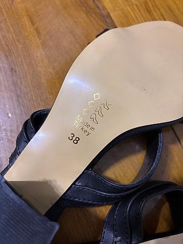 Botinka və botilyonlar: Tuflilər, Ölçü: 38, rəng - Qara, Yeni — 5