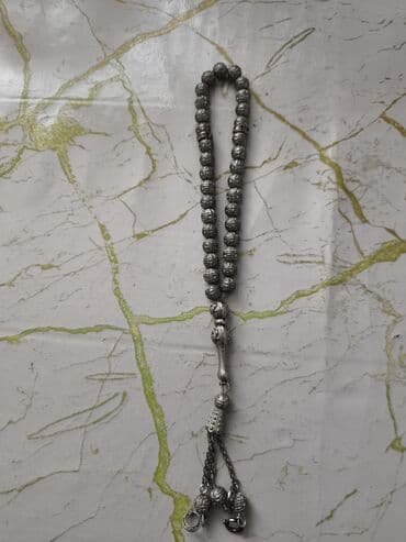 Metal təsbeh - Material: gümüşü rəngli metal ərinti - Dənələr: oyma