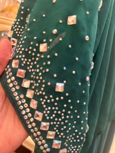 Dəstlər, kostyumlar: 50 razmer . 1 defe geyinilib — 2