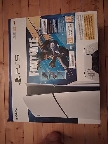 ps5 controller: Ps5 Slim. 2 ədəd pultu var. 1 illik plas vaxdına hələ var. Fikri ciddi — 6