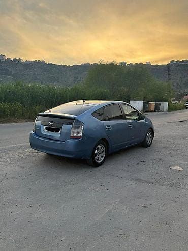 tap az avtomobillər: Toyota Prius: 1.5 l | 2008 il Hetçbek — 2