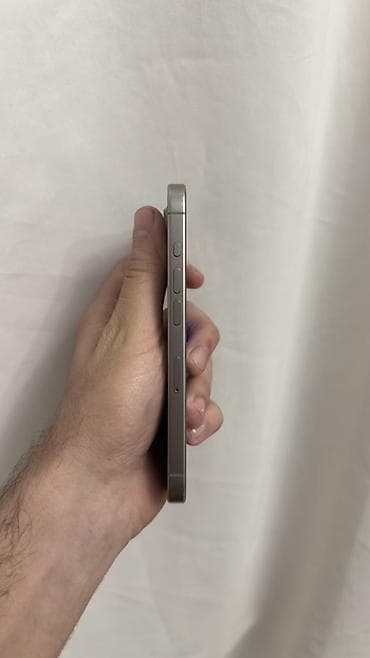 iphine xs: IPhone 15 Pro, 128 GB, Gümüşü, Zəmanət, Simsiz şarj, Face ID — 3