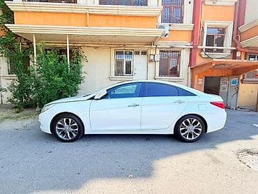 sud ceni: Hyundai Sonata: 2.4 l | 2010 il Sedan — 3