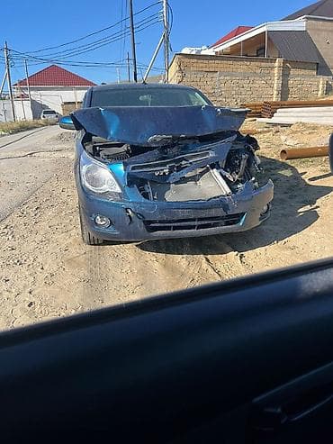 opel c: Chevrolet cobalt 2025 qezali veziyyetdedir kridtdedir 10 min kmdedir — 1