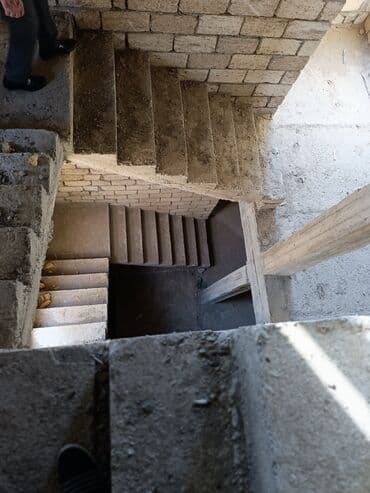 yeni əmlak az: Masazır 8 otaq, 600 kv. m, Təmirsiz — 16