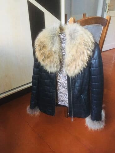 kişi dəri godəkcələr: Temiz deri kurtka.450azn alinib. kürküde tebiidi. L razmerdi ama S M — 2