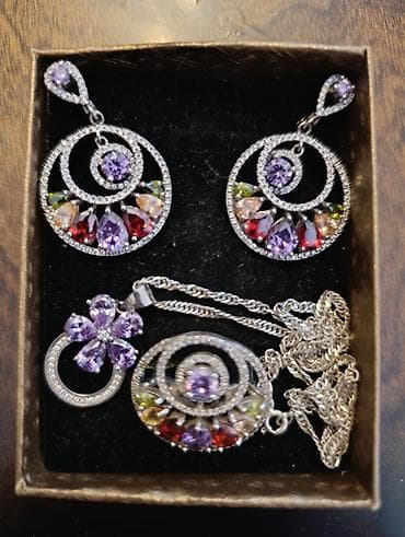 destler: Gümüş Bəzək dəsti – 4 hissə - Gümüş üzərində bənövşəyi mərkəzi — 3