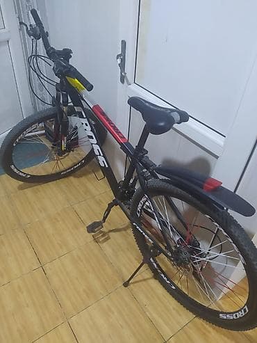 velosiped diskləri: Cross brendli dağ velosipedi - Çərçivə: yüngül və möhkəm alüminium — 4