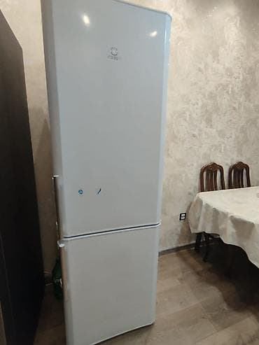 Soyuducu satilir 230 azn prablemi yoxdu evdən satis unvan yasamal