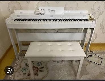 Rəng: ağ, elegant dizaynlı rəqəmsal piano və uyğun ağ oturacaq