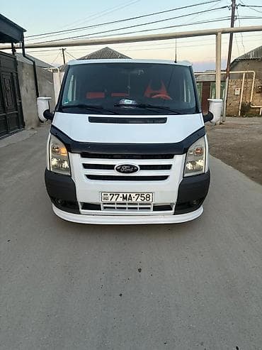 arxa patpres: Ford Transit yük furgonu - Kuzov: qapalı yük furqonu, ağ rəng - — 1