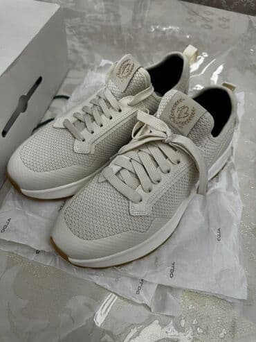 дождевик купить в баку: Təcili satılır! Aldo - senaker . Yenidir, istifadə olunmayıb. Ölçü — 1