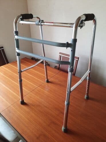 Yerimək üçün arabalar, çəliklər, əsalar, rollatorlar: Yerimək üçün arabalar, çəliklər, əsalar, rollatorlar — 1