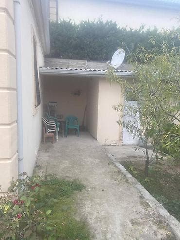 Həyət evləri və villaların satışı: Şüvəlan qəs. 3 otaqlı, 70 kv. m, Təmirsiz — 2